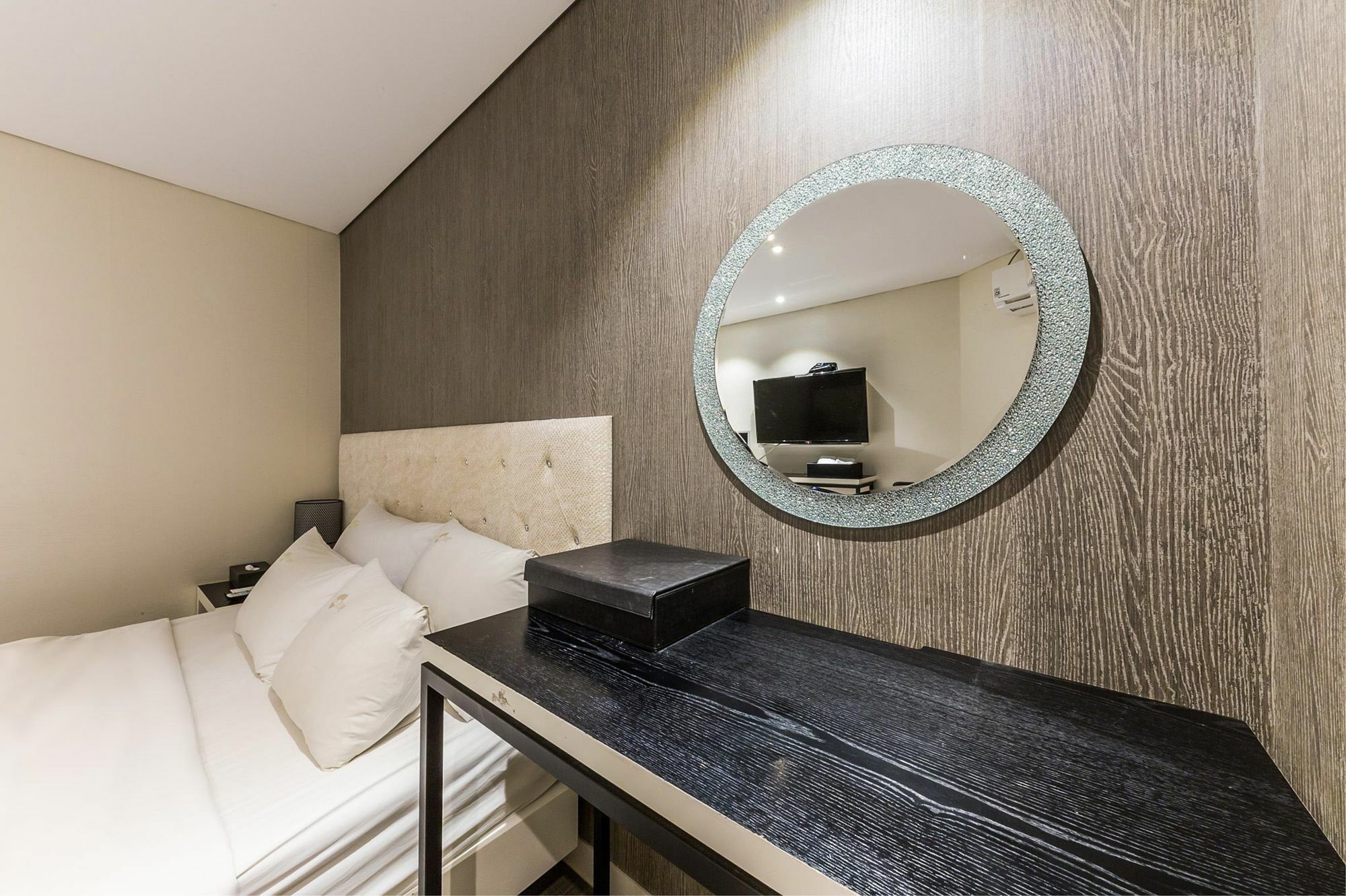 Cheonho Hotel The Blue Seoul Exteriör bild